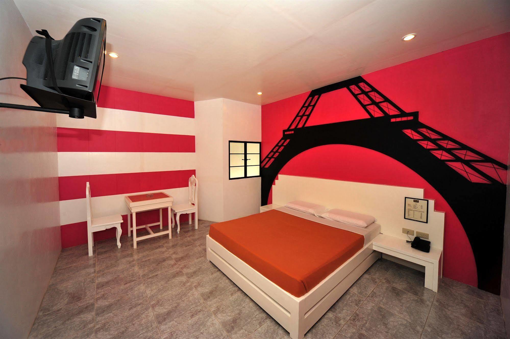 Hollywood Drive-In Hotel Baguio City Exterior foto